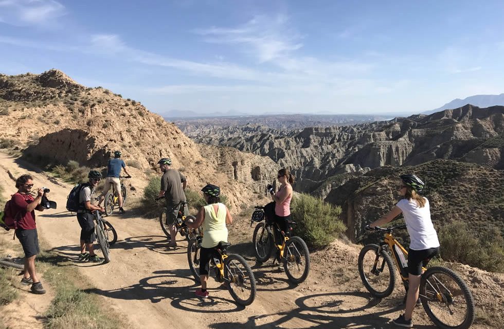https://www.biketourgranada.com/wp-content/uploads/2020/07/desert7-980x640.jpg